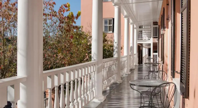 Четырёхместный номер Standard Meeting Street Inn