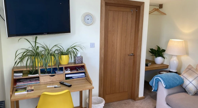 The Waterside Rooms, Book Bed and Breakfast  