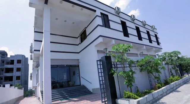 Hotel IRIS