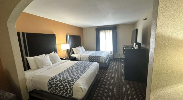 Четырёхместный люкс Best Western Plus Bass Hotel & Suites
