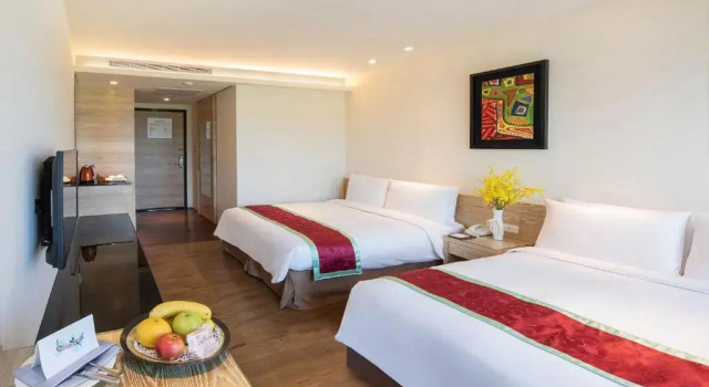 Четырёхместный номер Standard Naruwan Galaxy Hotel