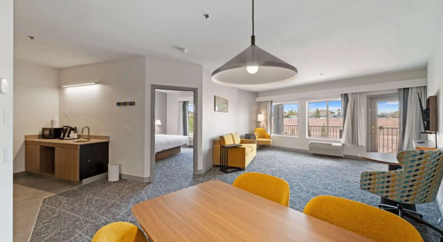 Люкс c 1 комнатой с балконом Hampton Inn & Suites by Hilton Mesquite
