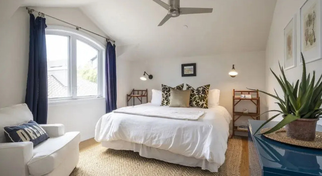 Chic Casita - Walk to Beach, Забронировать Дом для отпуска Коттеджи Санта-Барбара, Коттедж