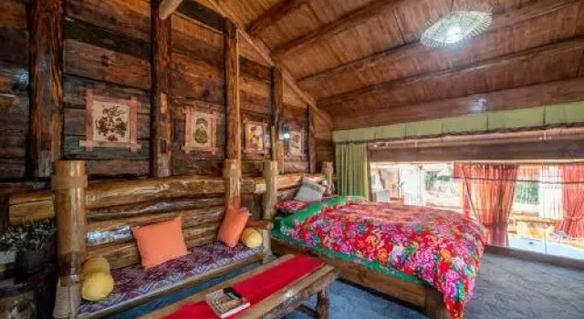 Zhangjiajie Lodge In The Forest, Rezerwuj Hotel Hotele 4-gwiazdkowe w Jiawan, 4*