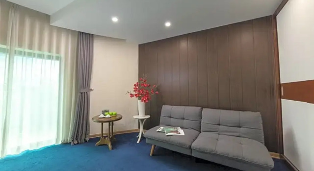 Люкс с видом на город HALO HANOI HOTEL