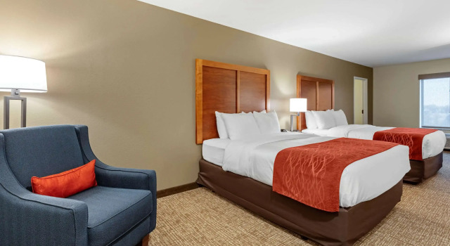 Четырёхместный номер Standard Comfort Inn White House