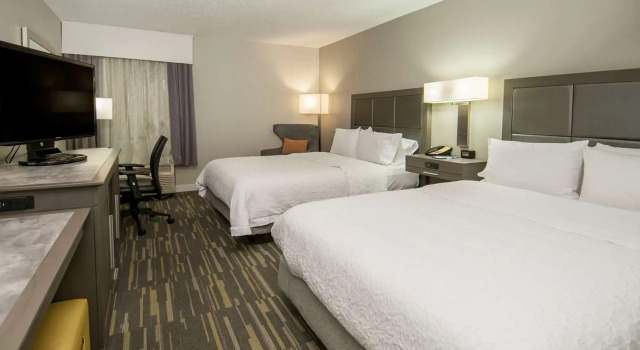 Четырёхместный номер Standard Hampton Inn Shreveport/Bossier City