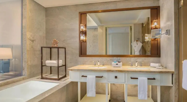 Клубный номер Standard с видом на озеро Le Meridien Suzhou, Suzhou Bay