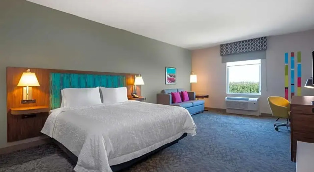 Номер Superior Hampton Inn & Suites Edmonton St. Albert, Ab