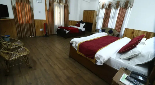 Номер Standard Hotel Royal Palace