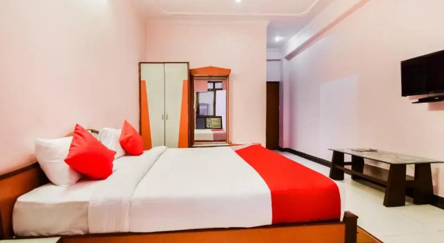 Collection O Hotel Re Kitchen & Bar, Забронировать Отель Отели штата Раджастхана 3 звезды, 3*