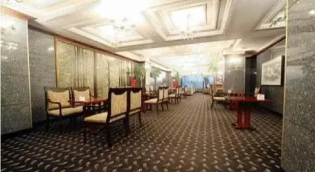 Cosmos Tourist Hotel