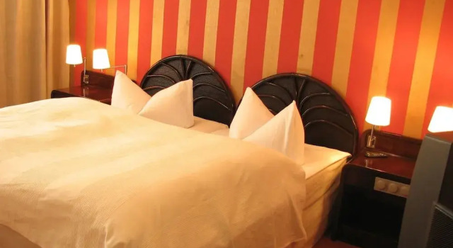 Goldener Hahn, Prenota Hotel Finsterwalde Brandeburgo