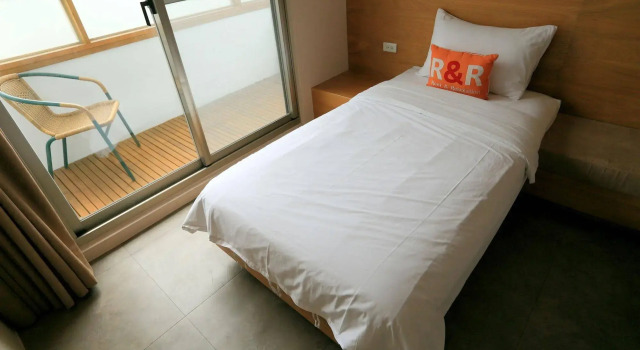 Station 100 Meter B&B