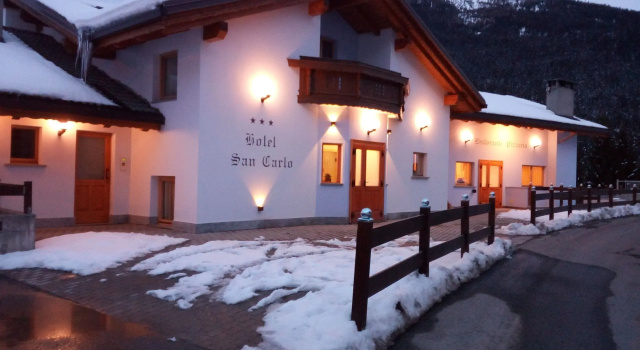 Hotel San Carlo, tra Bormio e Livigno, Забронировать Отель Отели Вальдидентро 3 звезды, 3*