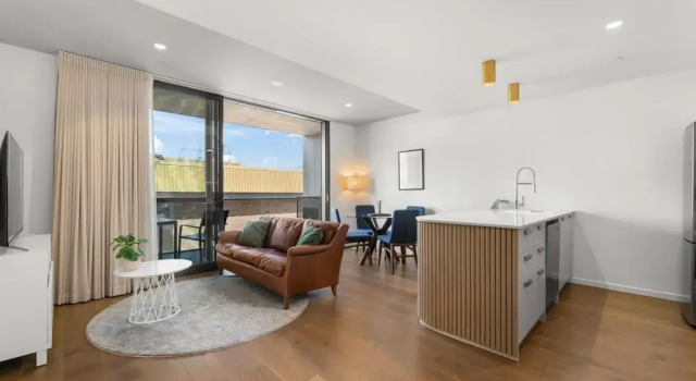 Experience Elegance in This Chic 1-bed Unit, Buchen Sie Hotel Braddon Australian Capital Territory