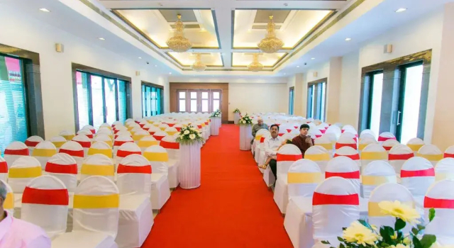 Seasons Hotel & Banquets