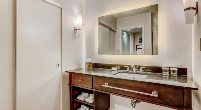 Люкс с балконом Homewood Suites by Hilton Indianapolis Carmel