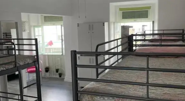 Кровать в общем номере (женский номер) Aloha Hostel