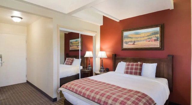 Двухместный номер Deluxe The Inn at Tomichi Village