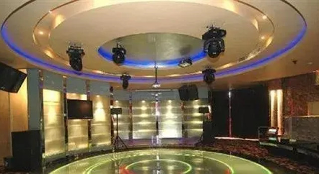 Seven Star International Hotel - Pingxiang, Boek Hotel Hotels in Pingxiang met parkeren, Parkeren