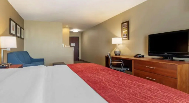 Люкс Comfort Inn & Suites Russellville I-40