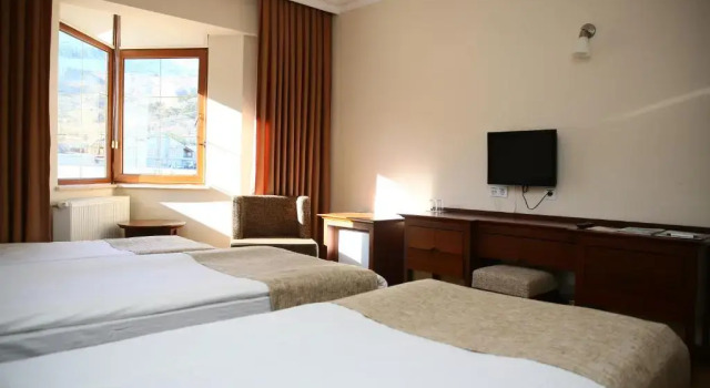 West Davraz Hotel, Rezerwuj Hotel Hotele w Isparta z parkingiem, Parking