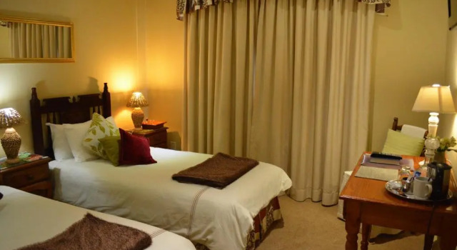Двухместный номер Standard Le Chateau Guest House and Conference Centre