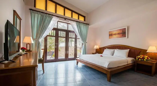 Бунгало рядом с пляжем Lazi Beach Resort