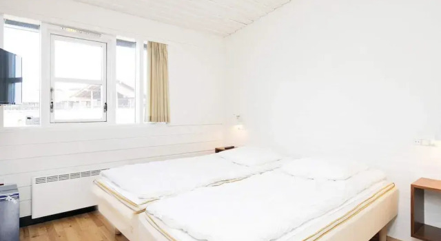 6 Person Holiday Home on a Holiday Park in Saeby