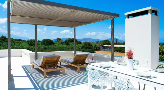 Апартаменты Superior с балконом и с видом на горы Mikro Livadi Special Lodges - Has an Eco Salt water pool - 150m from the beach