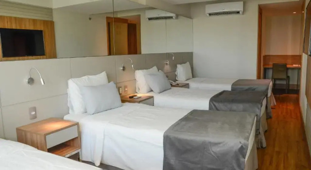 Четырёхместный номер Deluxe Hotel Atlântico Travel Copacabana