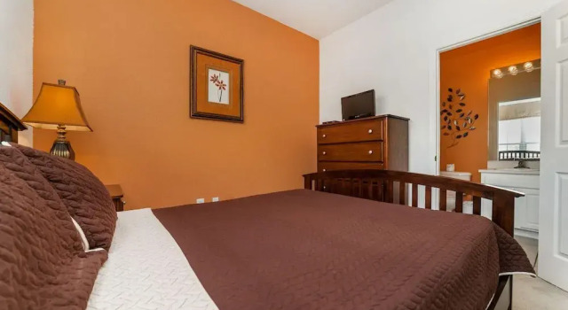 Otterspool 7678, Buchen Sie Hotel Hotels in Four Corners mit Pool, Schwimmbad