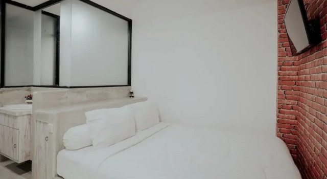 Dparagon Pogung F, Book Guesthouse Sleman Yogyakarta Province