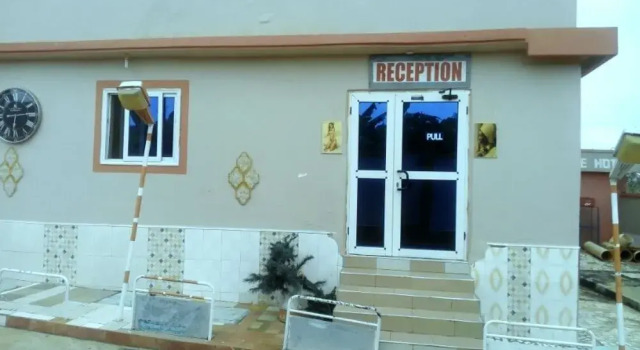 Open Space Hotel Kumasi, Prenota Hotel Hotel 3 stelle a Kumasi, 3*