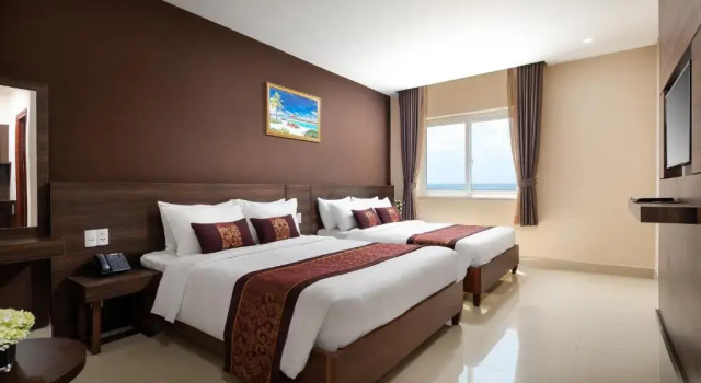 Трёхместный номер Deluxe Nolis Hotel