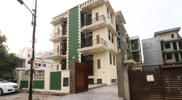 Vashu Residency By OYO Rooms