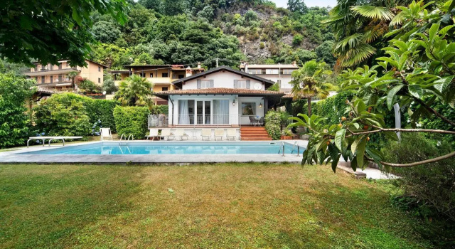 Luxury Country House Domaso, Prenota Hotel Hotel a Domaso con piscina, Piscina