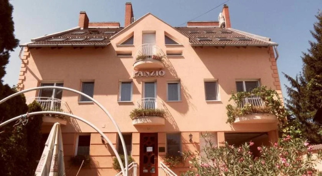 Kálmán Panzió, Book Hotel Billige hoteller i Southern Great Plain
