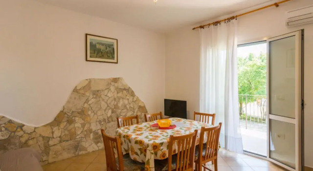 Villa Tanne (LBN427), Book Villa Sommerhuse i Central Istria, Hytte