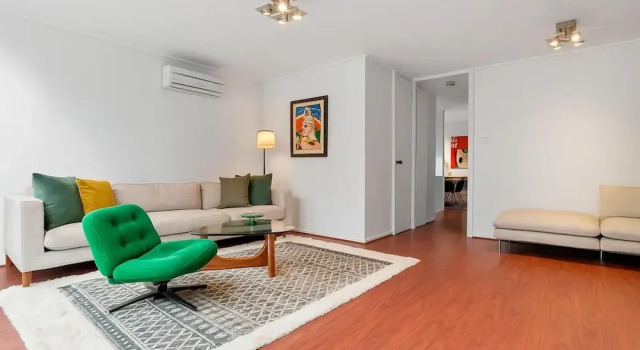 Spacious 3-bed Townhouse With Courtyard