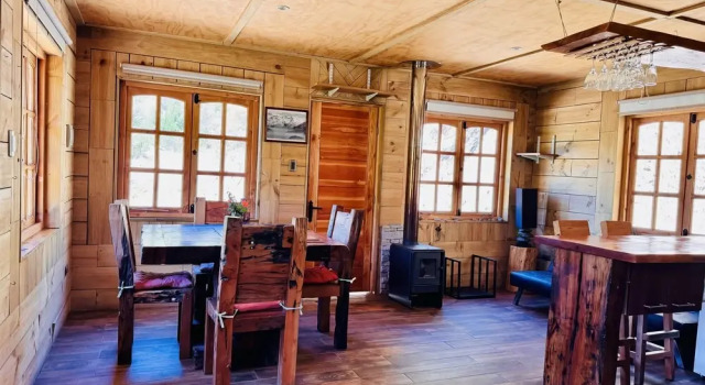 Cabañas con tinajas calientes en Parque Guaiquivilo, Reserva ahora Hotel Colbún Maule Region