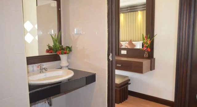 Двухместный номер Superior с видом на сад Lanta Nice Beach Resort - SHA Extra Plus