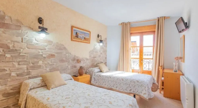 Hotel Palacio, Забронировать Отель Отели La Alcarria 3 звезды, 3*