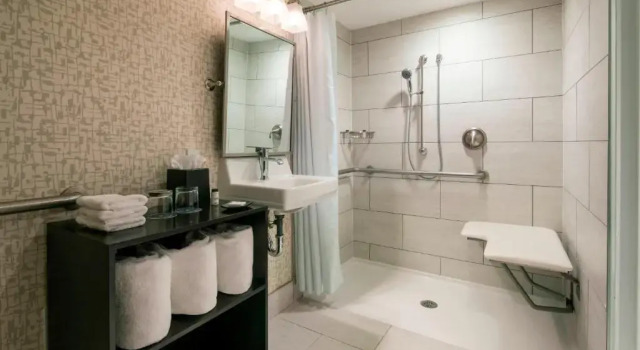 Номер Deluxe Sheraton Mahwah Hotel