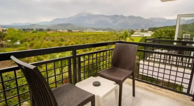 Семейный номер Standard Malibu Garden Resort Hotel