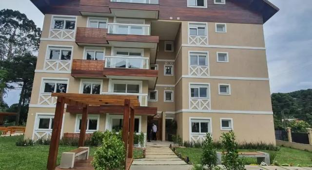 Novo Belissimo Apartamento com Lareira em Canela