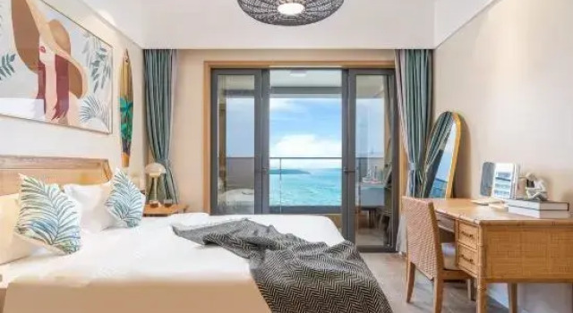 Люкс с 3 комнатами с видом на море Yajing Haiju Surfing Seaview Design Hotel (Wanning Sunac Riyuewan Branch)
