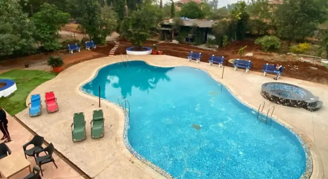 Vacationclub Resort, Забронировать Курортный отель Отели штата Махараштры с бассейном, Бассейн