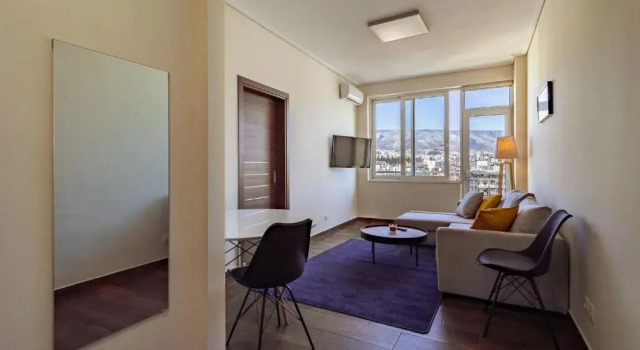 Acropolis comfy home in the heart of Athens for 4, Забронировать Отель Неос-Космос Афины, рядом с Холм Филопаппос